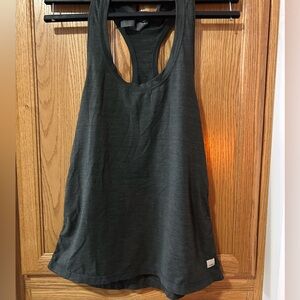 Vuroi womens tank top medium